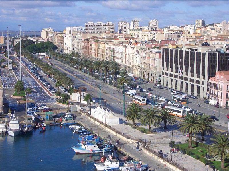 Le Tre Stelle Hotel Cagliari Buitenkant foto