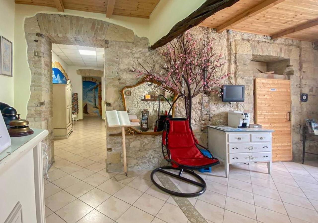 Le Tre Stelle Hotel Cagliari Buitenkant foto