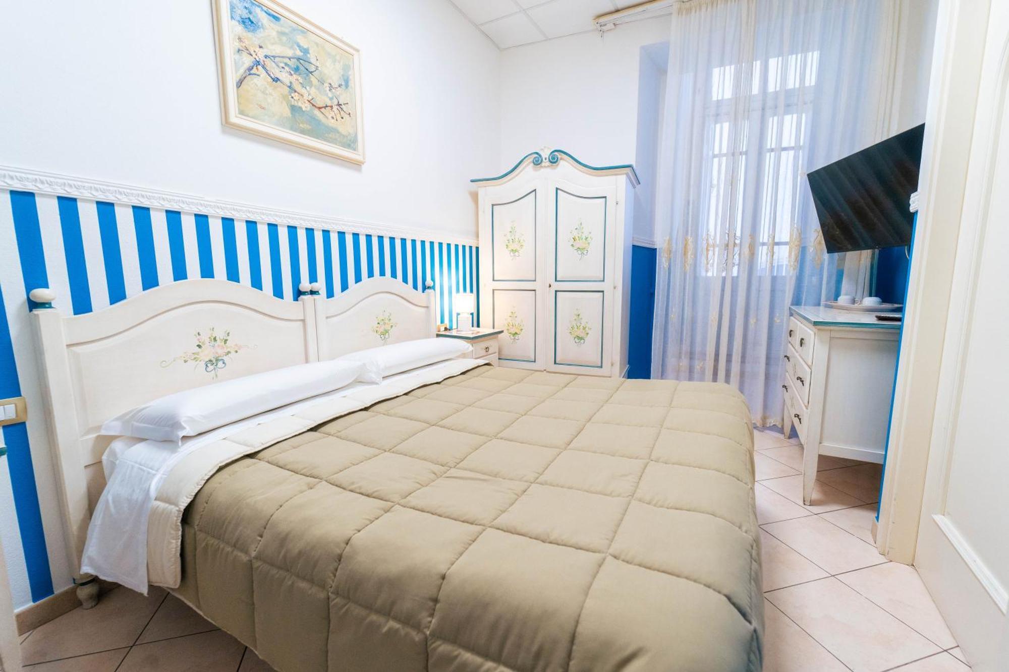 Le Tre Stelle Hotel Cagliari Buitenkant foto